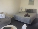 Queen Room 1